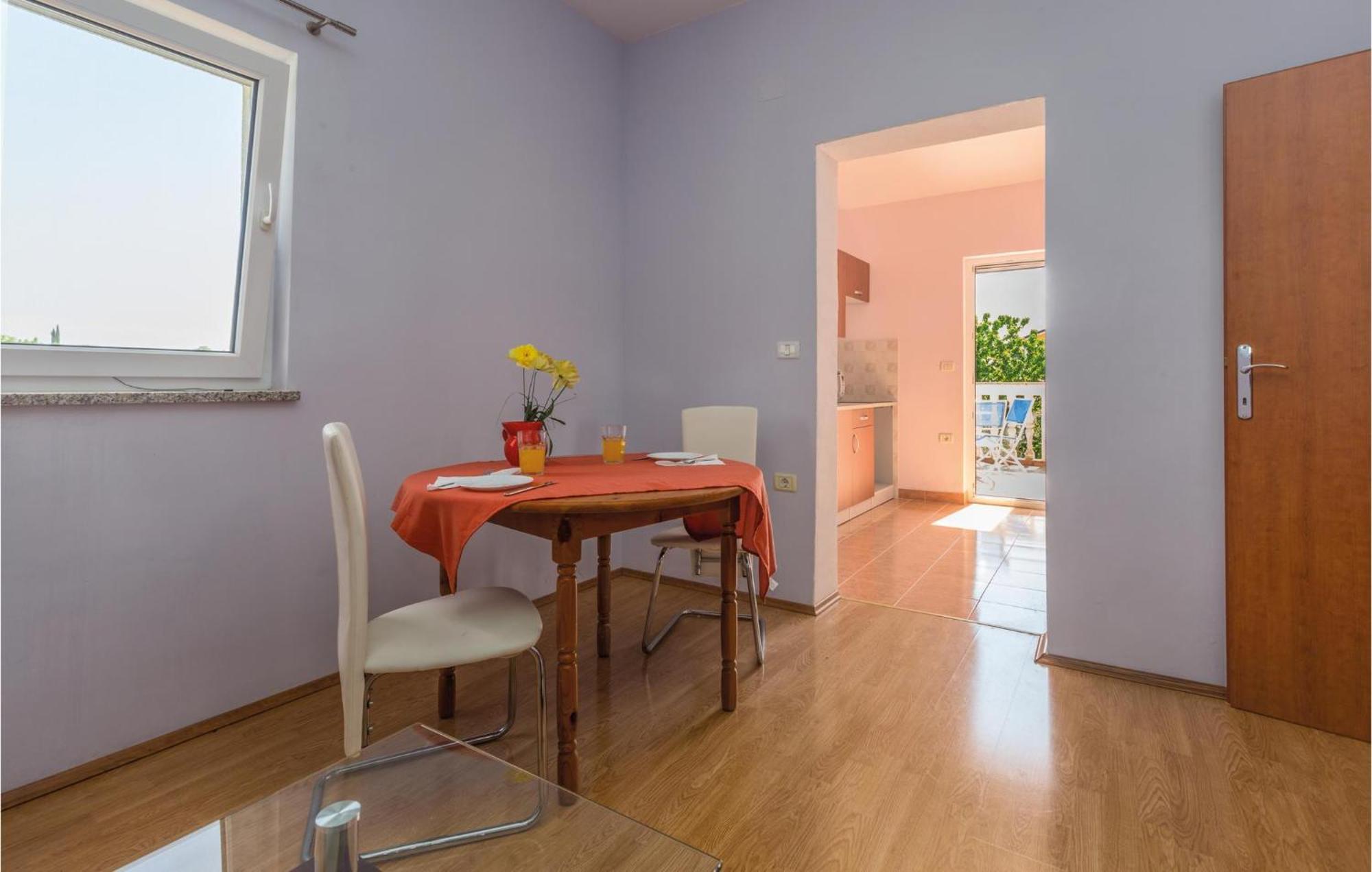 Nice Apartment In Kastel With Kitchen Exteriér fotografie